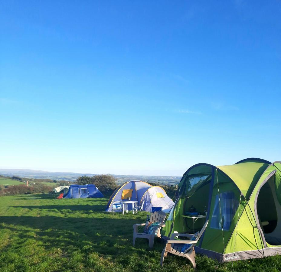 Summit Camping Kit Hill Cornwall Panoramic Views Grass Pitch From 15Pn Or Bella Bell Tent 75Pn Callington 외부 사진